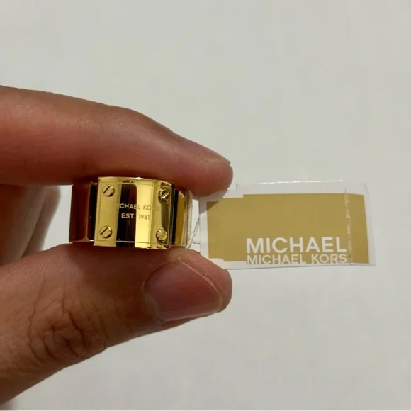 Michael Kors Stainless Steel Gold Plaque Size 7 - Picture 9 of 12